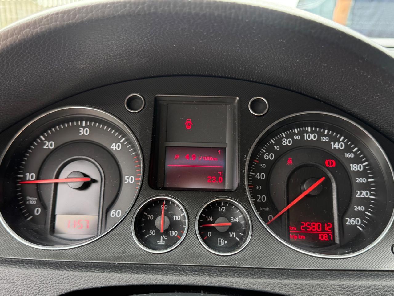 Volkswagen Passat 2.0 TDI 140cv Berlina
