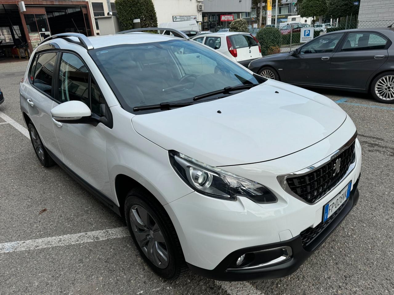 Peugeot 2008 PureTech 82 Active,UNICO PROP.,OK NEOPATENTATO,60.000km,