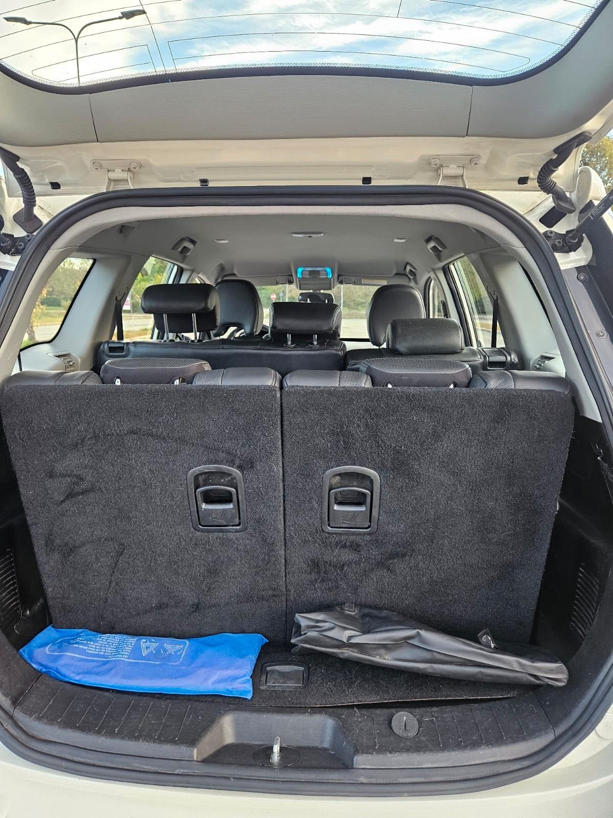 Mahindra XUV500 7 POSTI 4x4