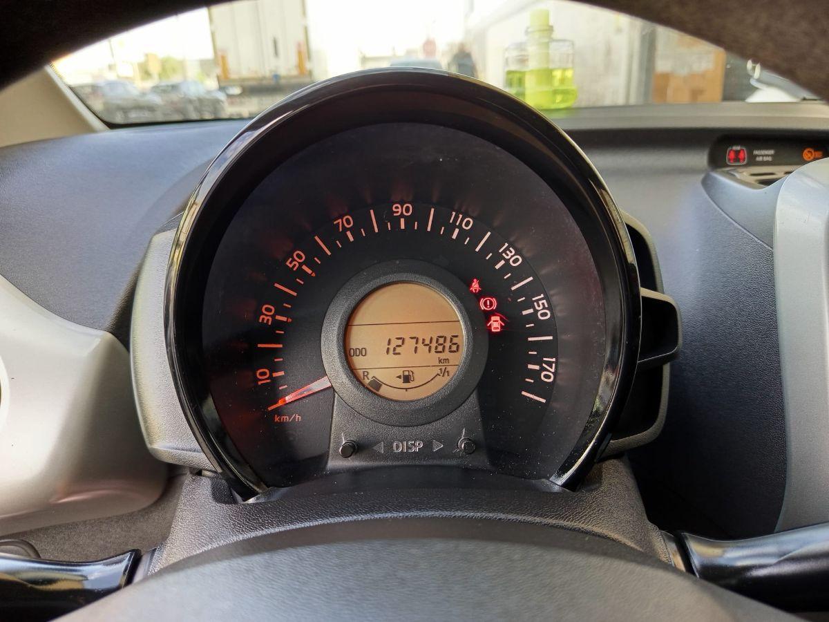 PEUGEOT 108 PureTech 82 5p. Allure 2015