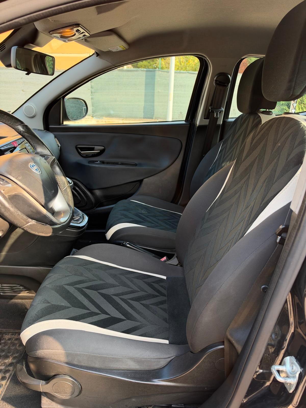 Lancia Ypsilon 0.9 Metano - NEOPATENTATI - 12 MESI DI GARANZIA -
