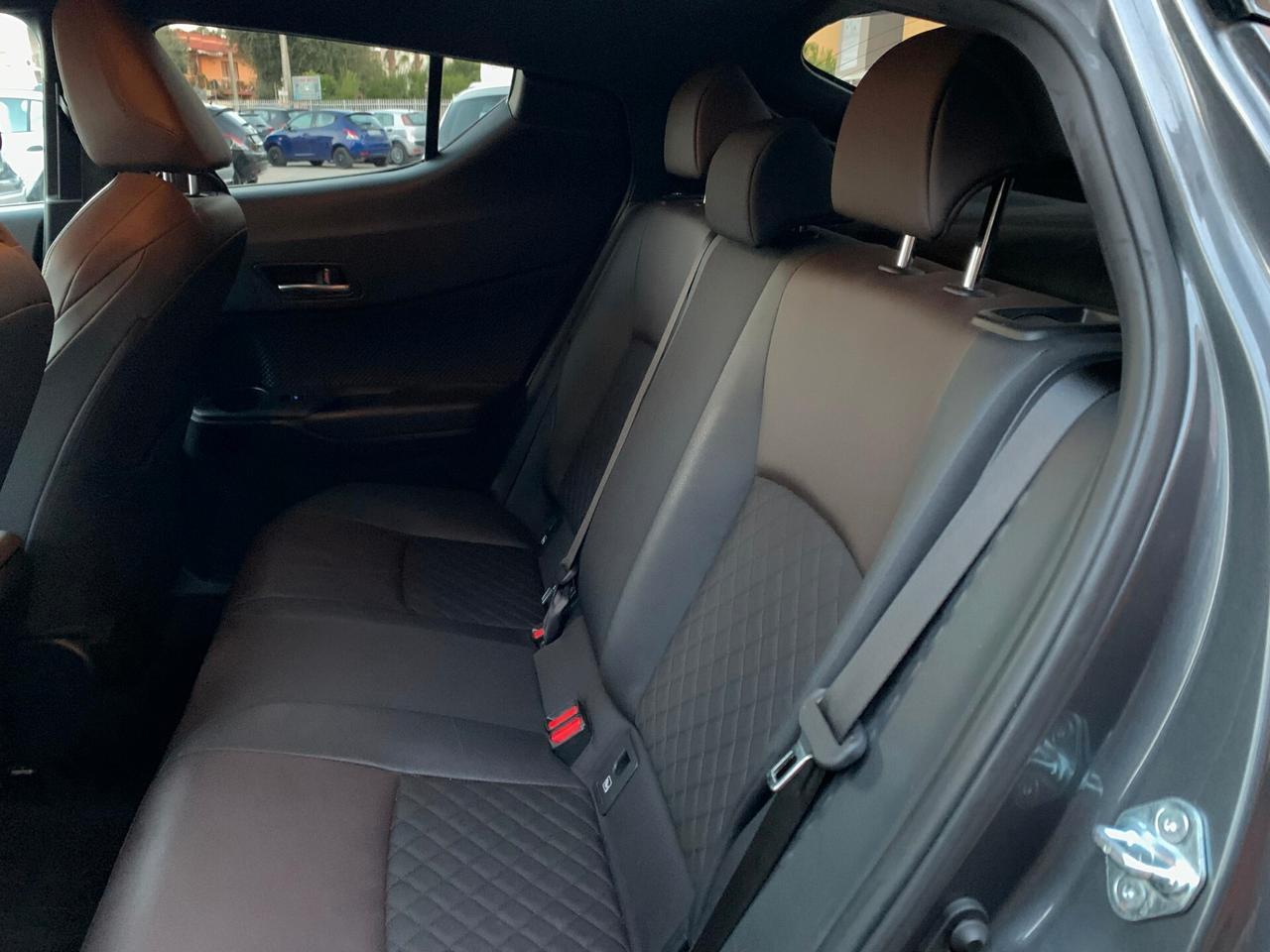 Toyota C-HR 1.8 Hybrid E-CVT Lounge