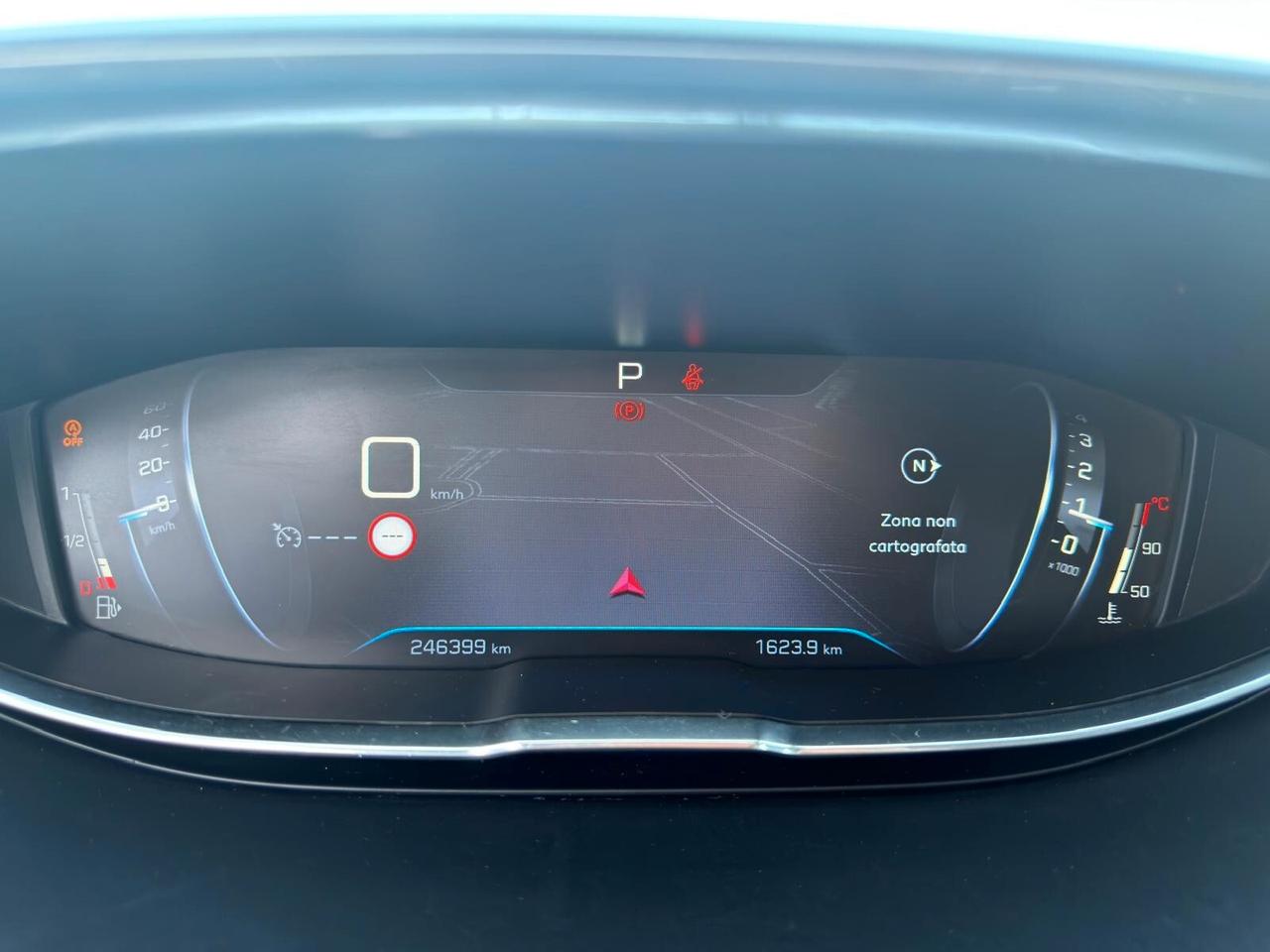 Peugeot 3008 BlueHDi 120 EAT6 S&S Business