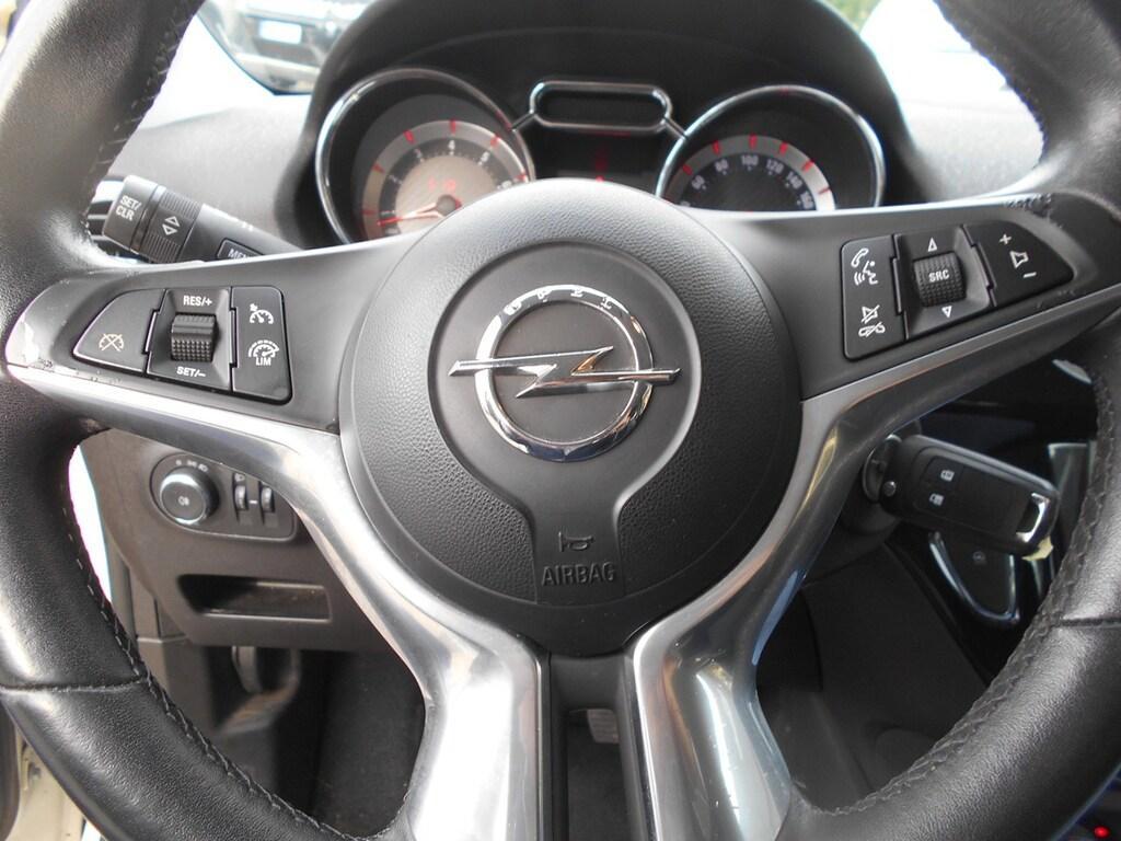 Opel Adam 1.2 Rocks