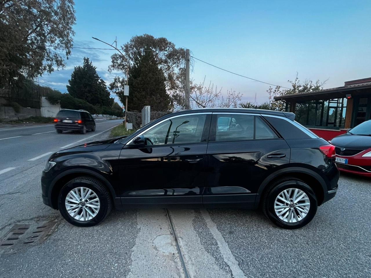 Volkswagen T-Roc 2.0 TDI SCR 150 CV DSG Business BlueMotion Technology