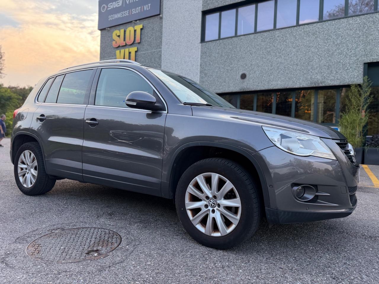 Volkswagen Tiguan 2.0 TDI DPF 4MOTION*Automatik*Cerchi*