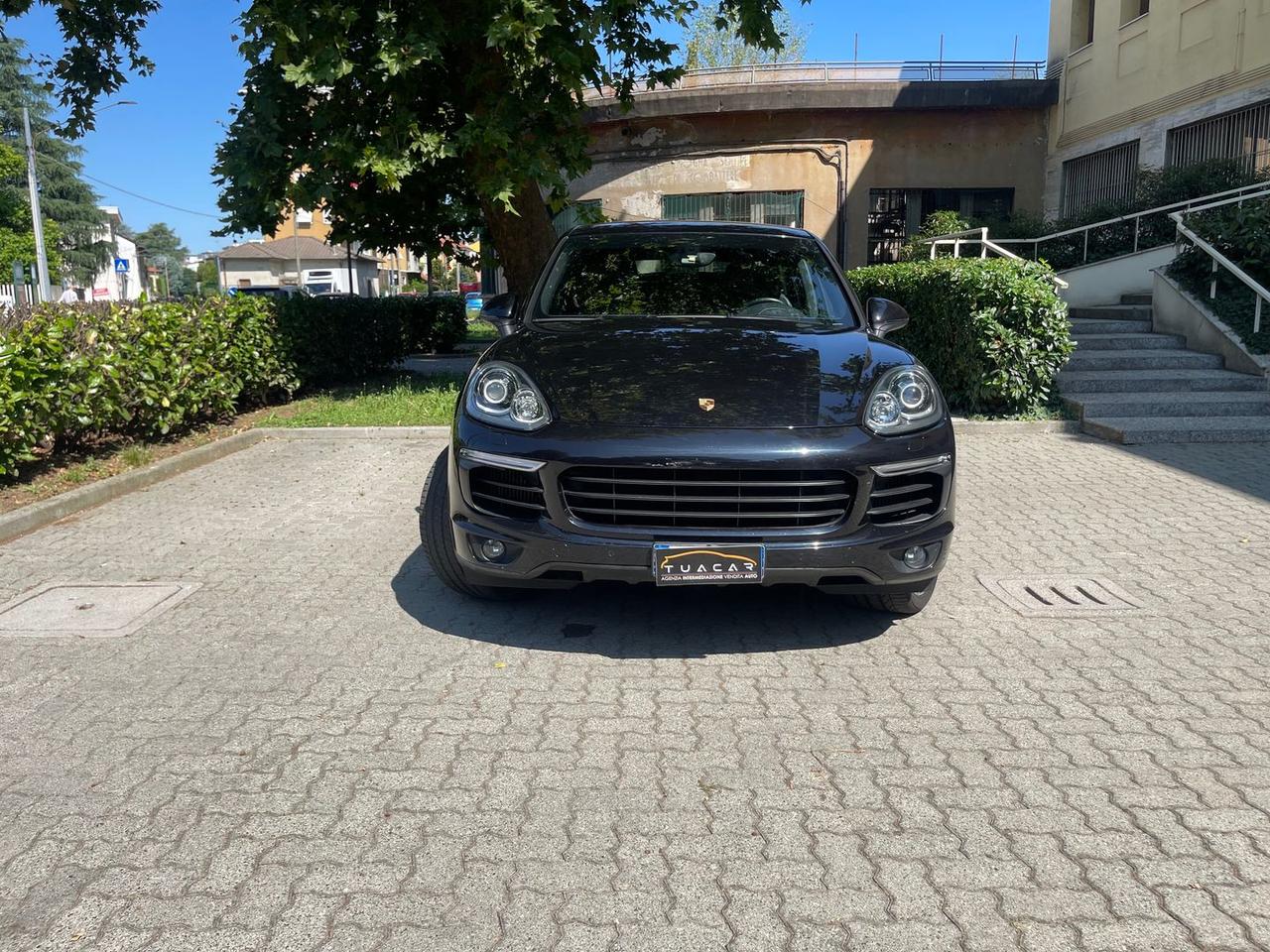 Porsche Cayenne Platinum Edition 3.0 #6240