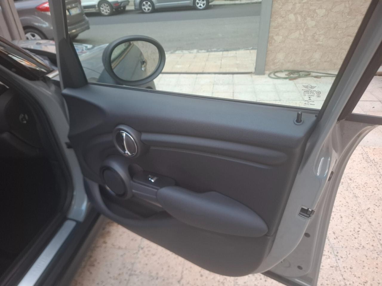 MINI One - 1.5 D Business Navi