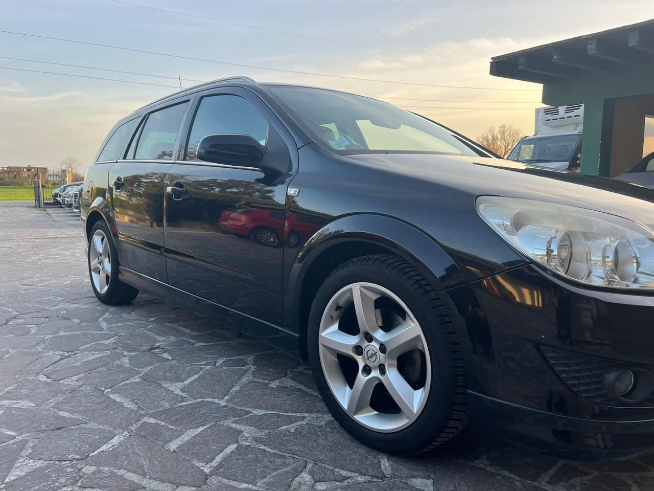 Opel Astra 1.6 16V VVT Station Wagon Enjoy GPL