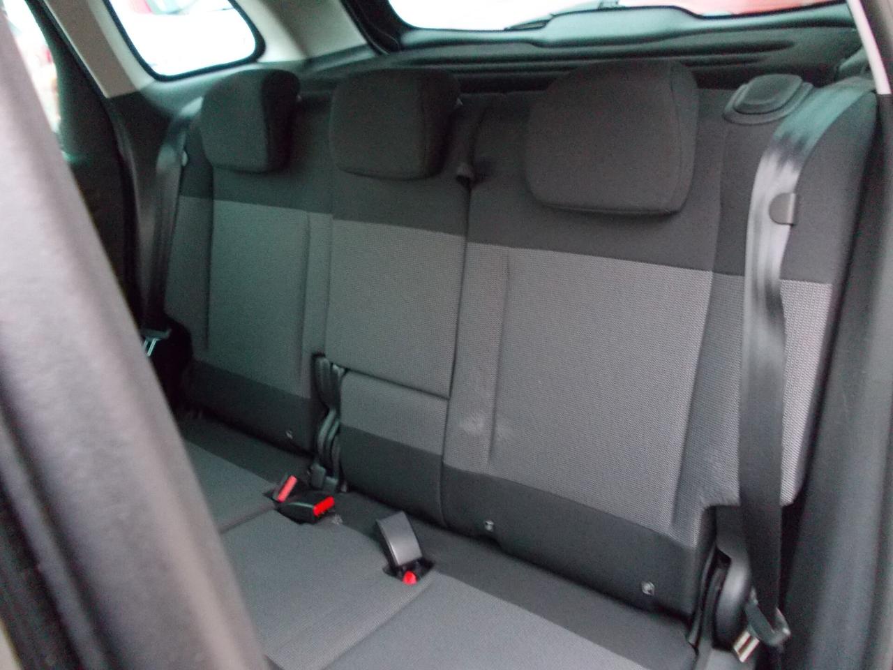 C3 Aircross PureTech 82 Shine-KM103688-SI NEOPATENTATI