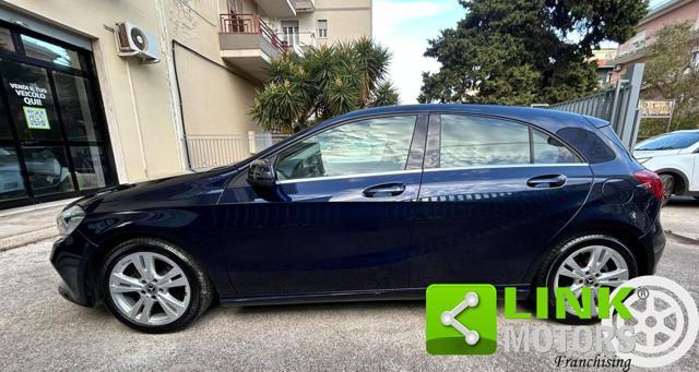 MERCEDES-BENZ A 180 d Automatic Premium