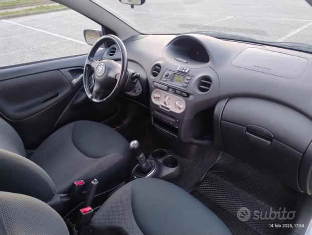 TOYOTA Yaris 1.4 tdi D-4D 5P diesel con GPL perf