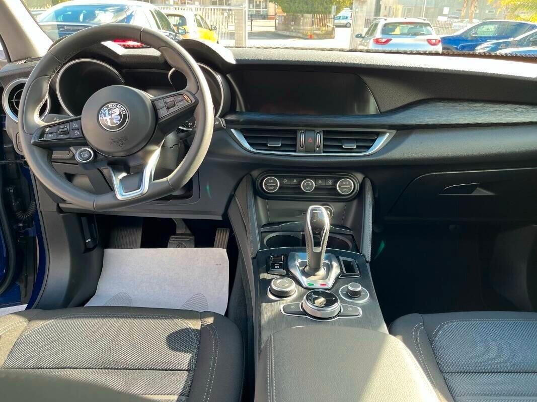 Alfa Romeo Stelvio 2.2 Turbodiesel 160 CV AT8 RWD Super