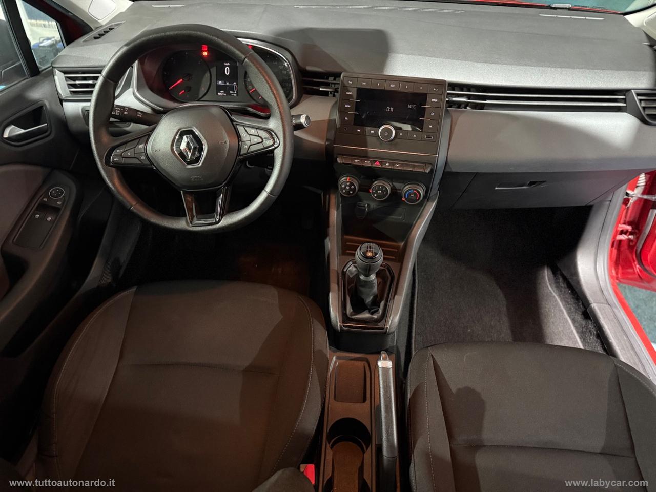 RENAULT Clio dCi 8V 90CV 5p. Moschino Life