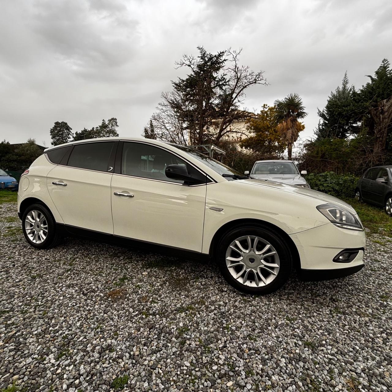 Lancia Delta 1.6 MJT DPF 105 CV Gold