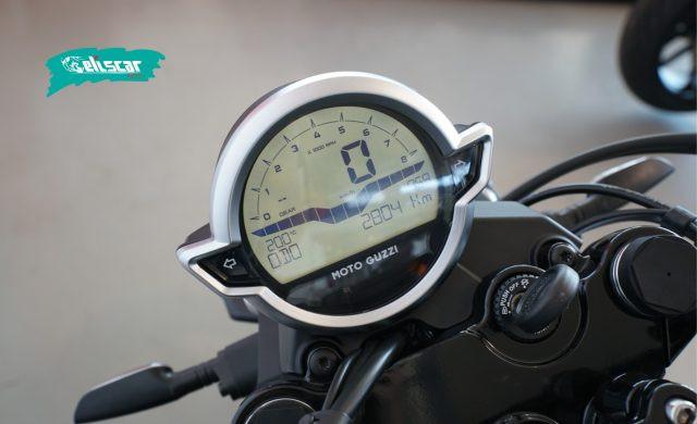 MOTO GUZZI V7 STONE