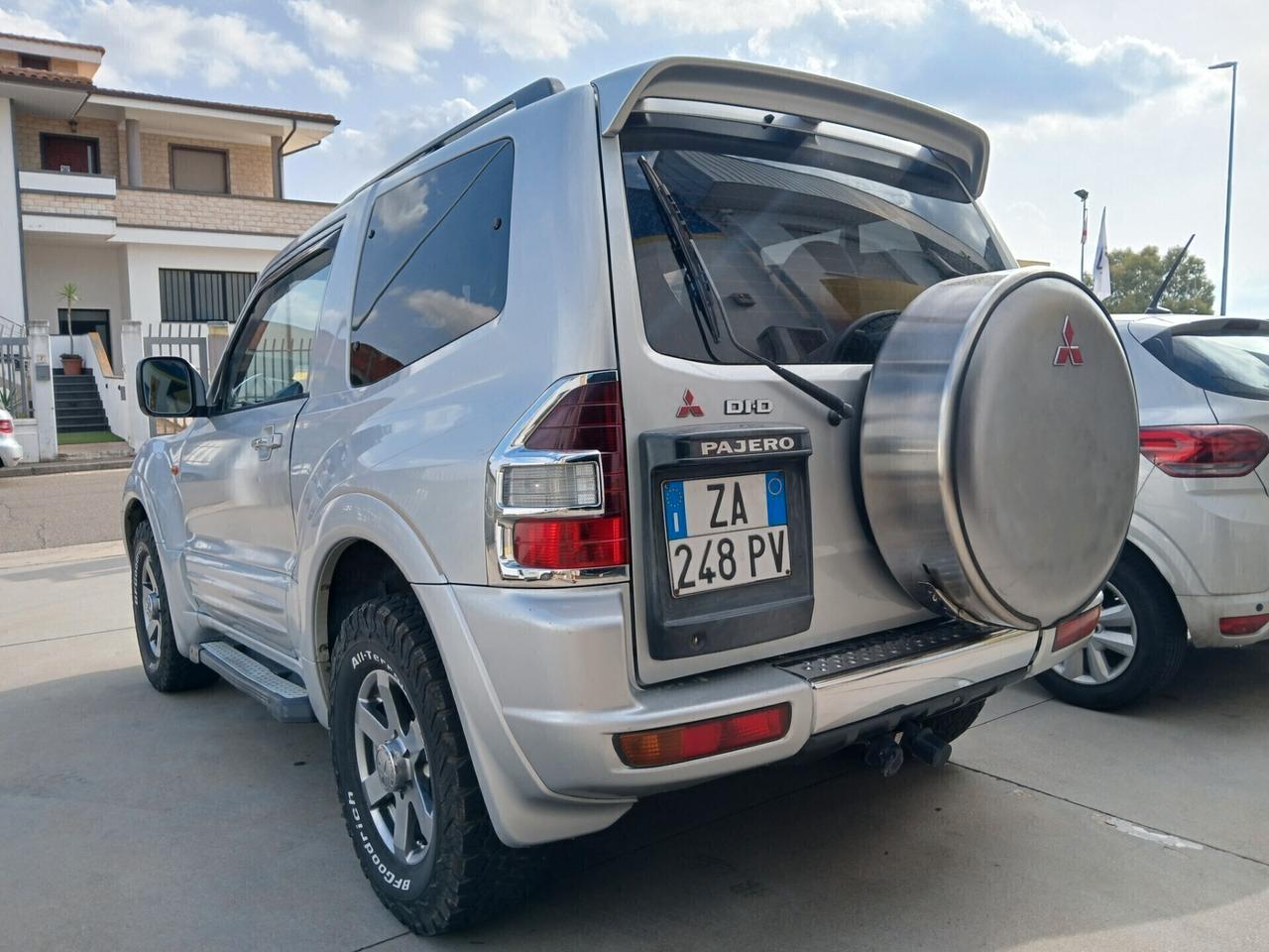 MITSUBISHI Pajero 3.200 DI-D 160cv 3p. GLS1