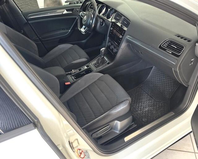 Volkswagen Golf 7.5 1.6 TDI 115 CV DSG R-Line