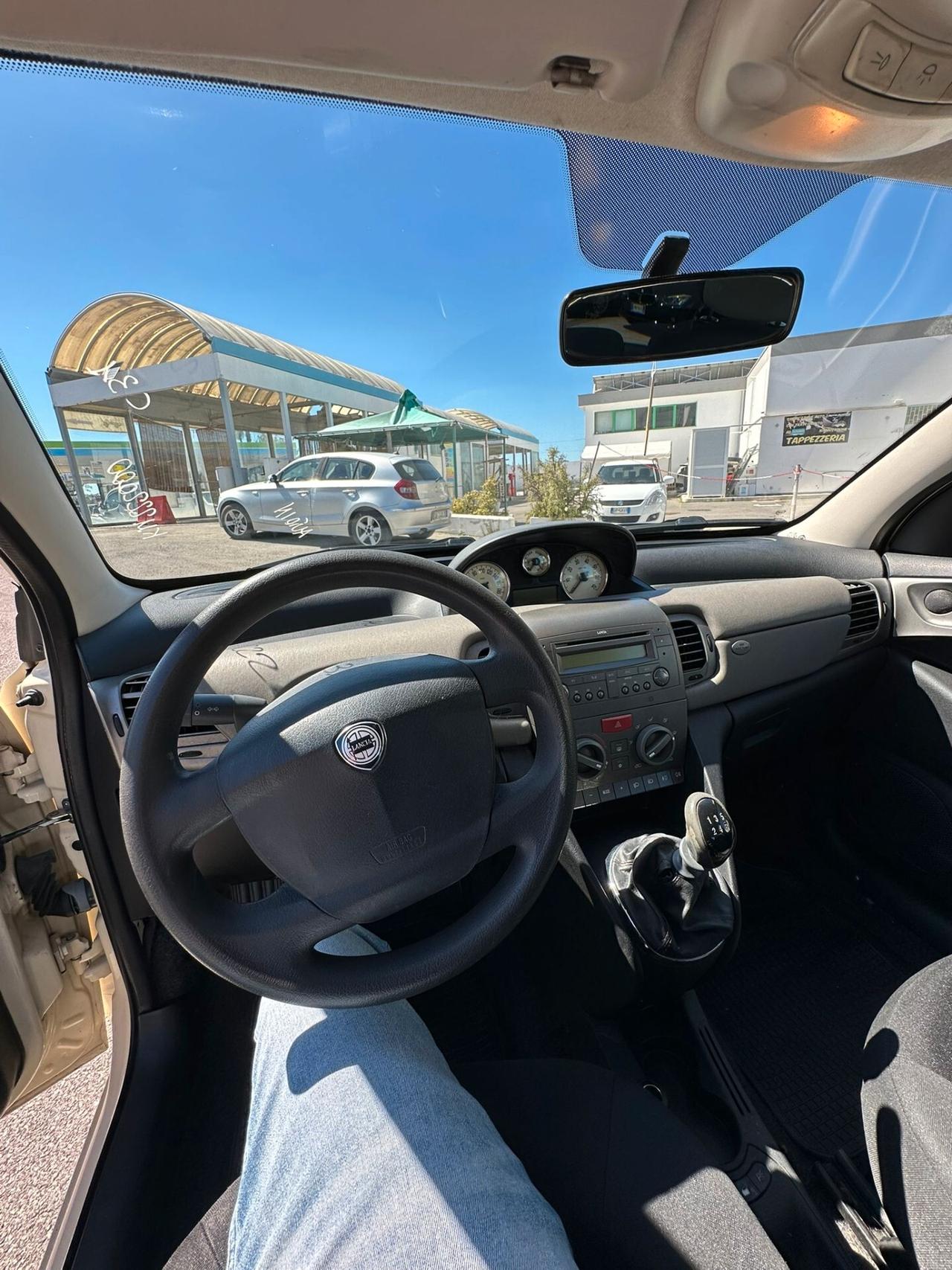 Lancia Ypsilon 1.2 Argento