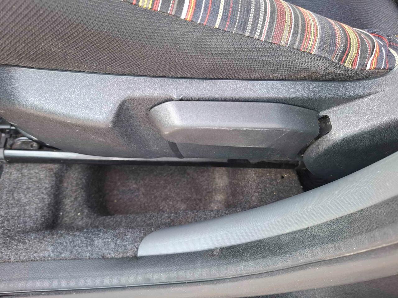 Peugeot 107 1.0 BENZINA - 2008 AUTOMATICA !!!!!!!!!!!