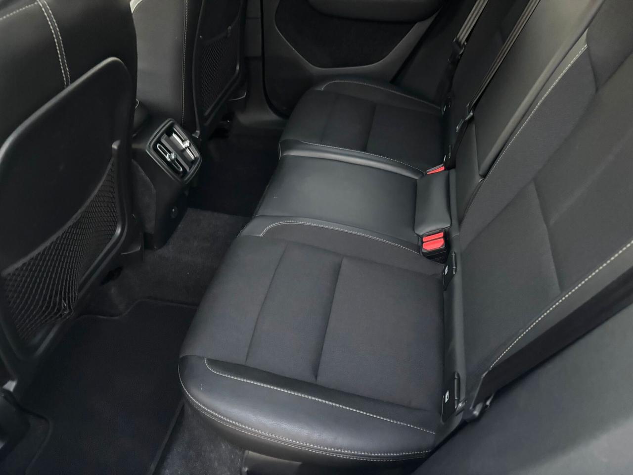 Volvo XC40 D4 AWD Geartronic R-design 2021 TETTO