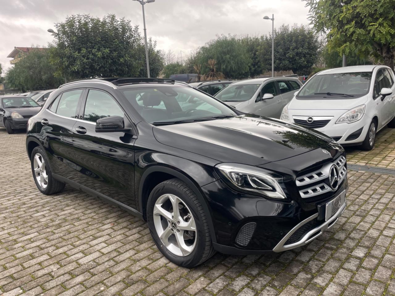 Mercedes-benz GLA 220 d Automatic 4Matic Sport Tetto apribile
