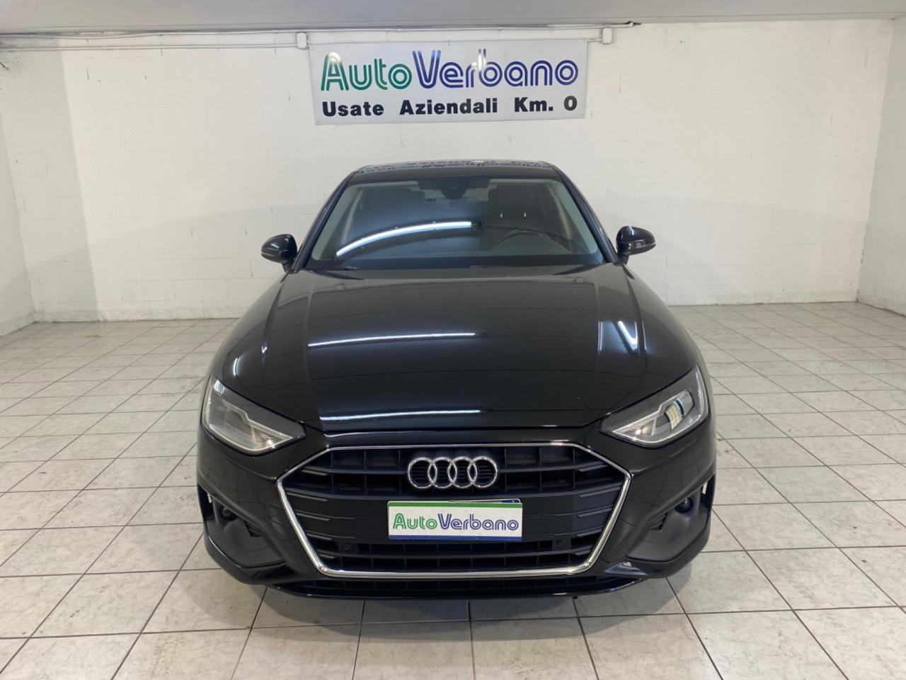 Audi A4 40 TDI quattro S tronic Business