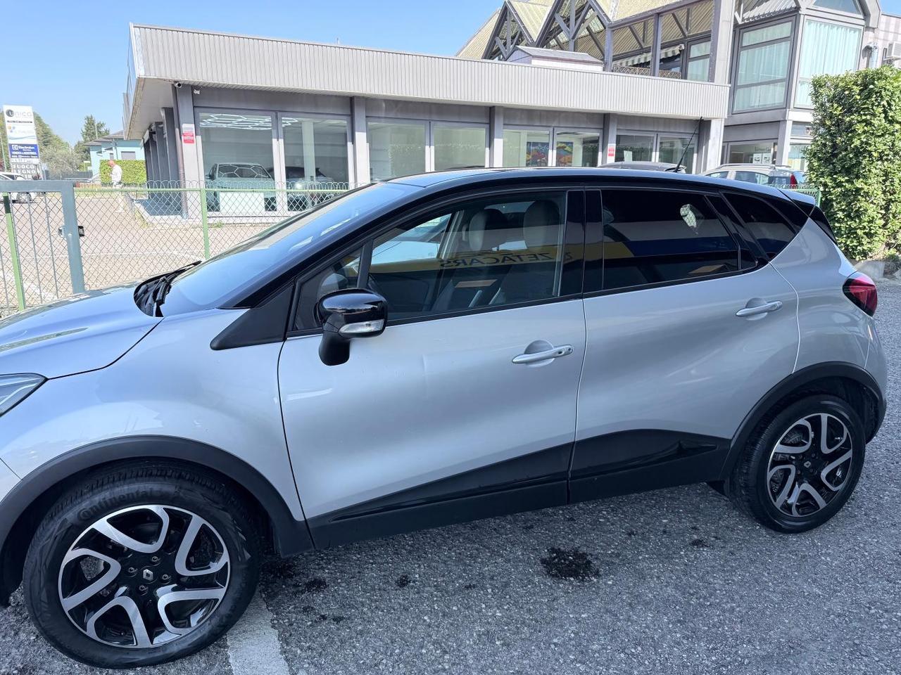 Renault Captur 0.9 tce Intens (energy r-link) 90cv E6
