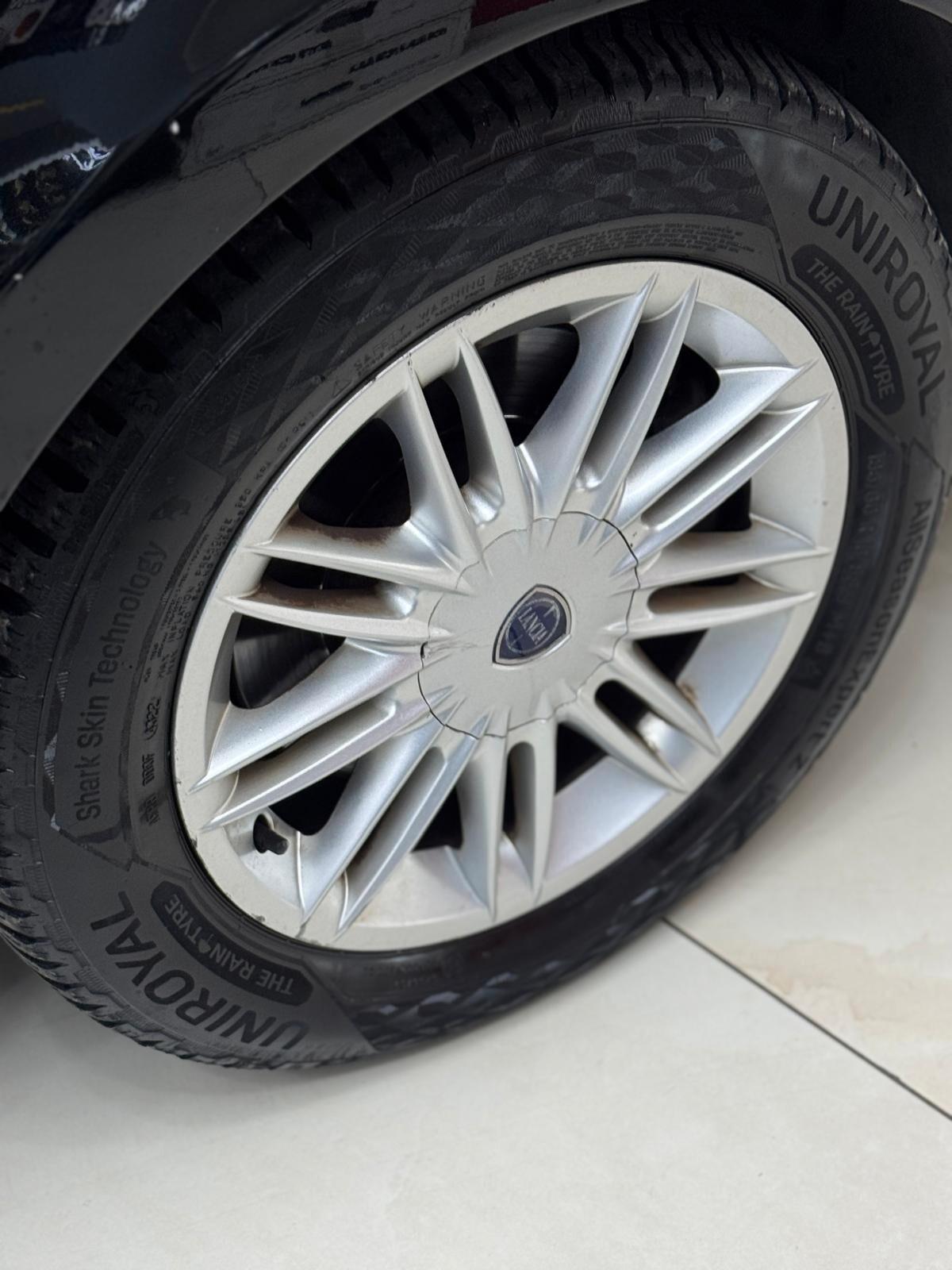 Lancia MUSA 1.3 Mjt 95 CV DFN Gold