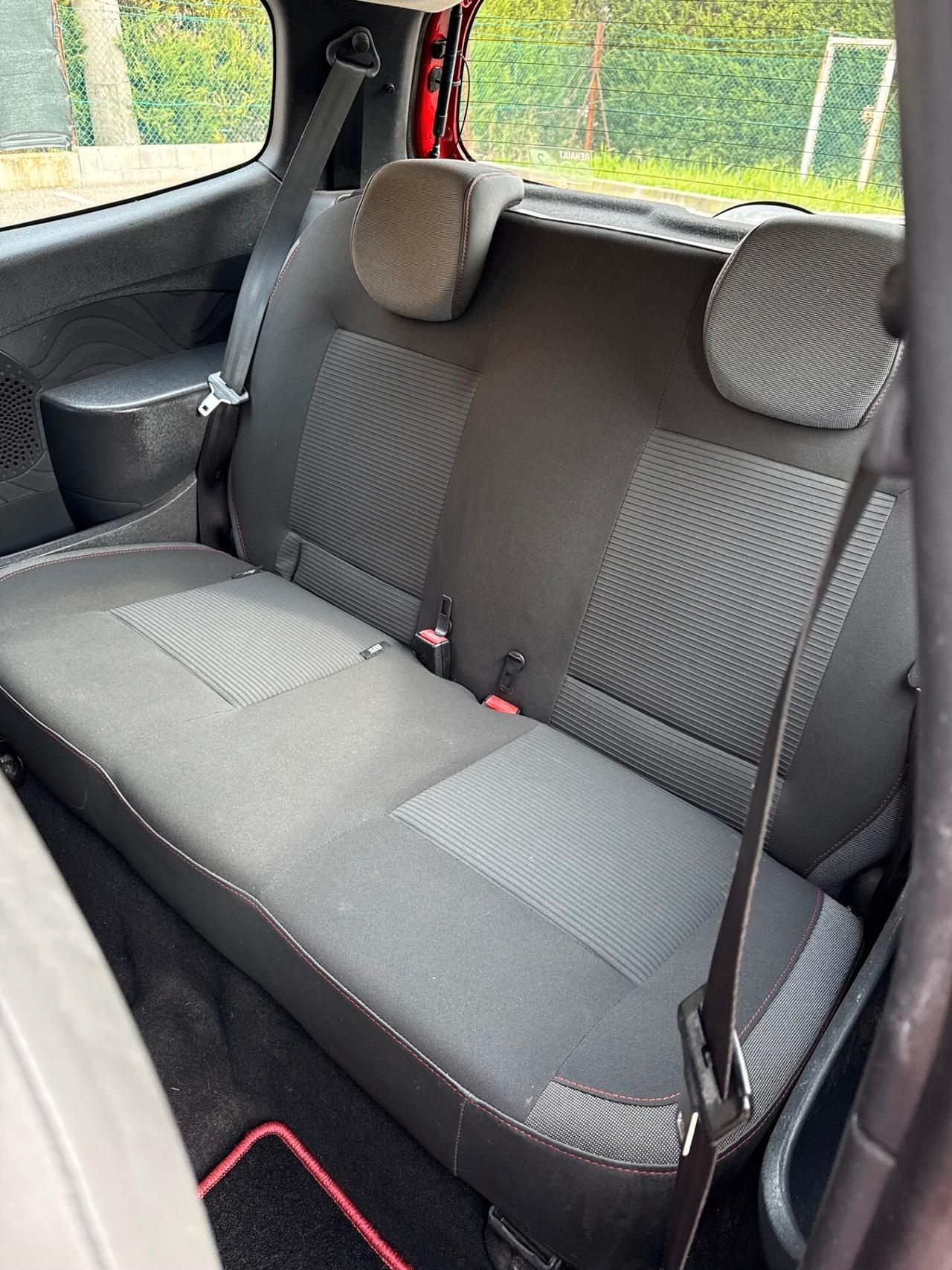 Renault Twingo 1.2 Gpl - NEOPATENTATI - 12 MESI DI GARANZIA -