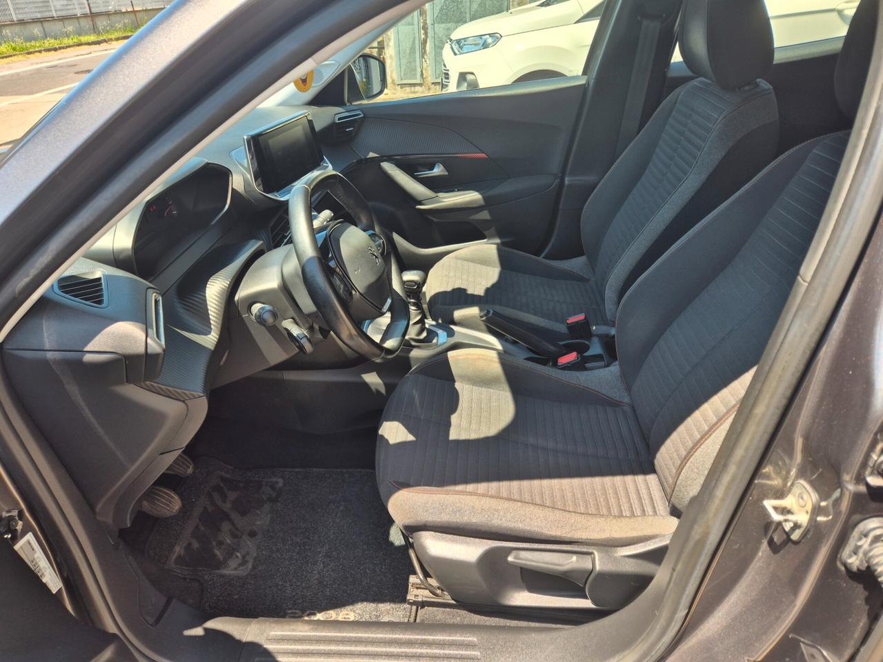 Peugeot 2008 PureTech Turbo 130 S&S Allure