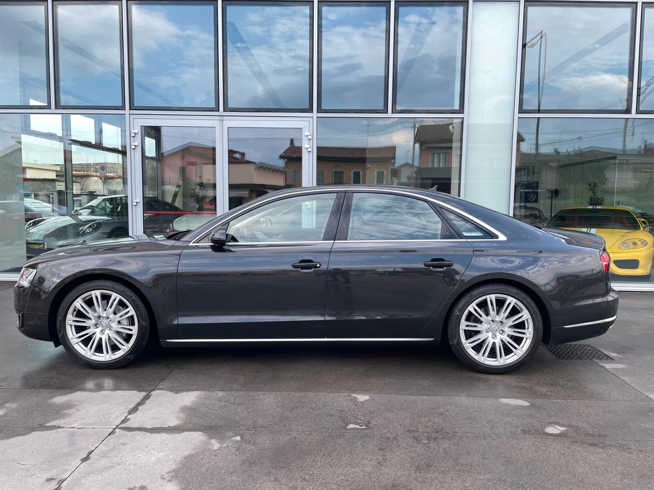 Audi A8 3.0 TDI 262 CV ultra quattro tiptronic