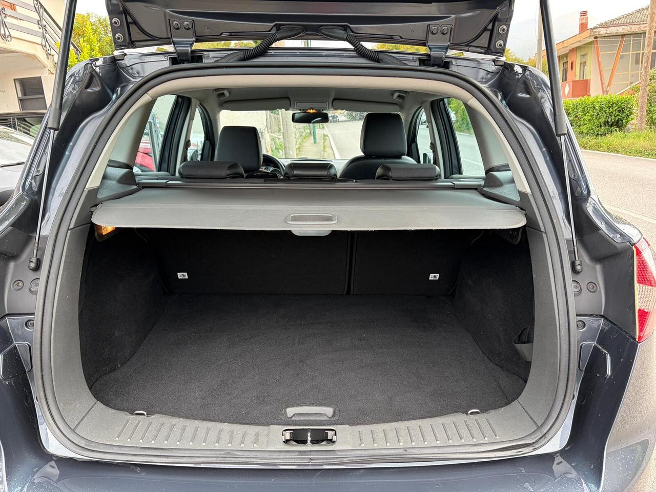 Ford Kuga 2.0 TDCi 140CV 2WD Titanium