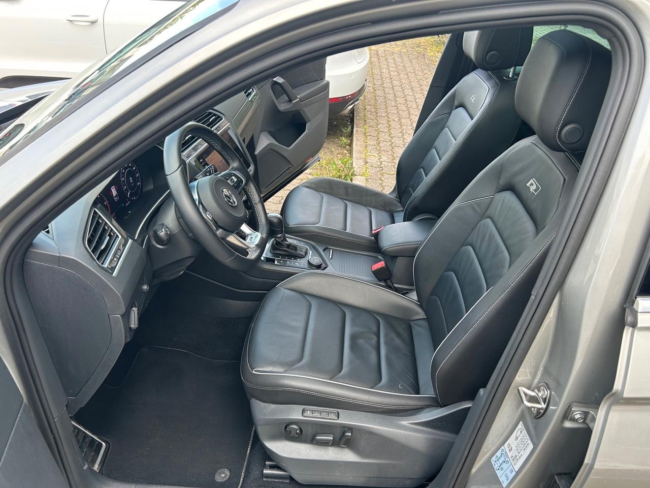Volkswagen Tiguan 2.0 bitdi R-Line 4motion 240cv dsg TETTO - HUD