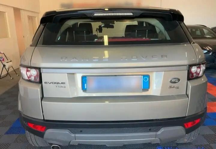 Land Rover Range Evoque 2.2 TD4 5p. Pure