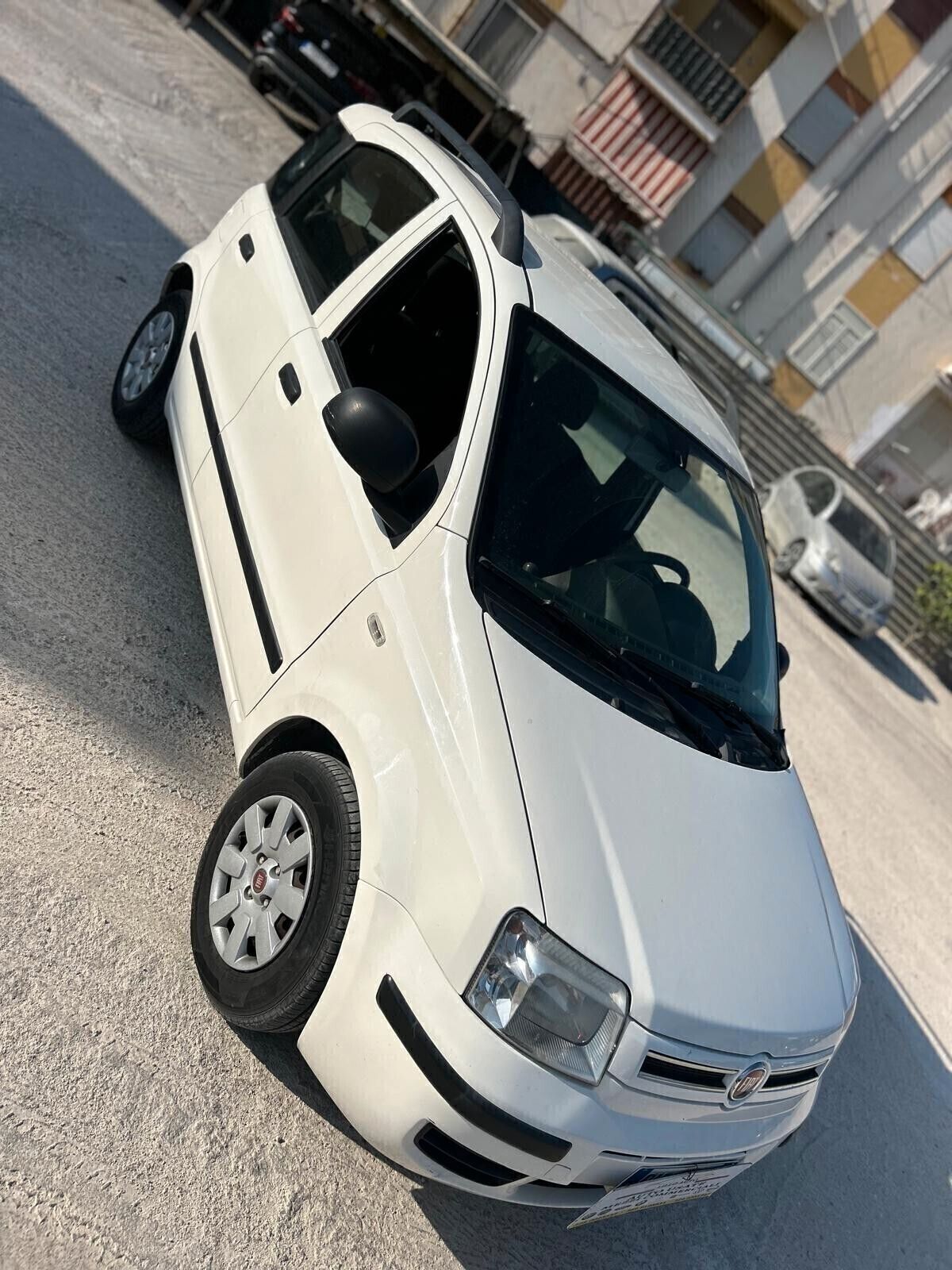 Fiat Panda 2011 photo 2