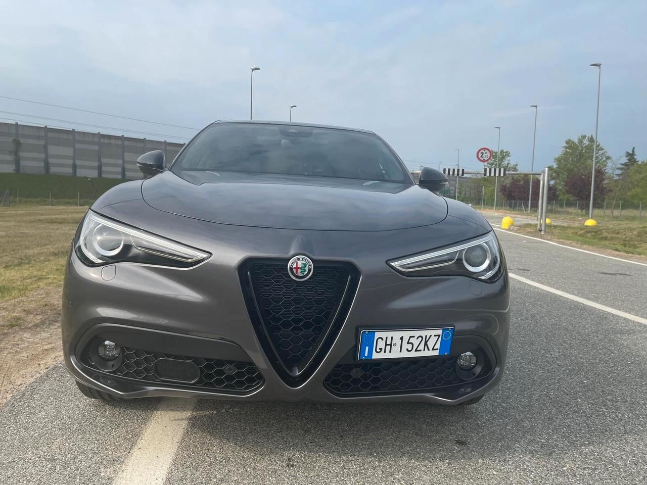 Alfa Romeo Stelvio 2.2 Turbodiesel 210 CV AT8 Q4 Veloce