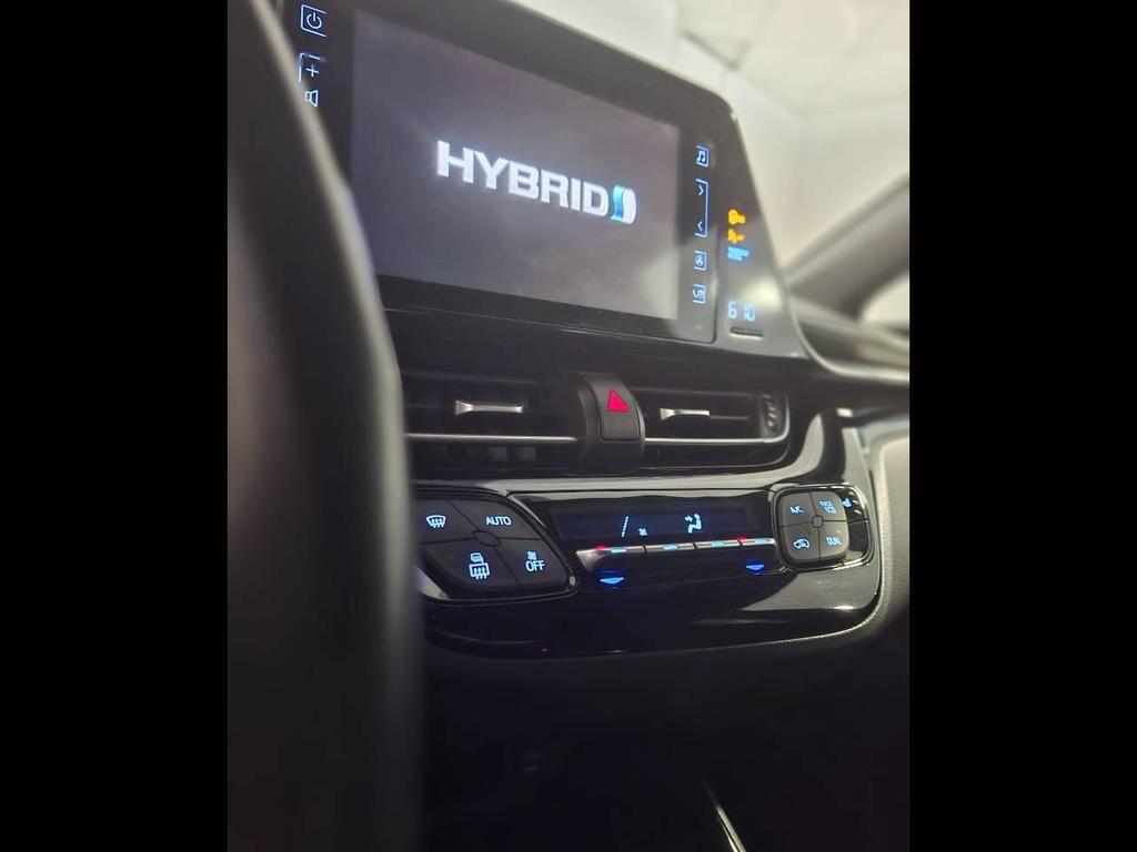 Toyota C-HR 5 Porte 1.8 Hybrid Trend 2WD E-CVT
