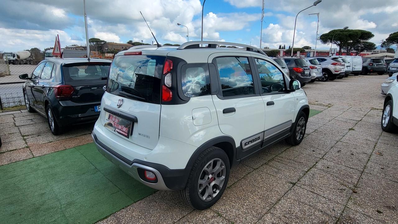 Fiat Panda 1.0 Hybrid City Cross Fire Fly