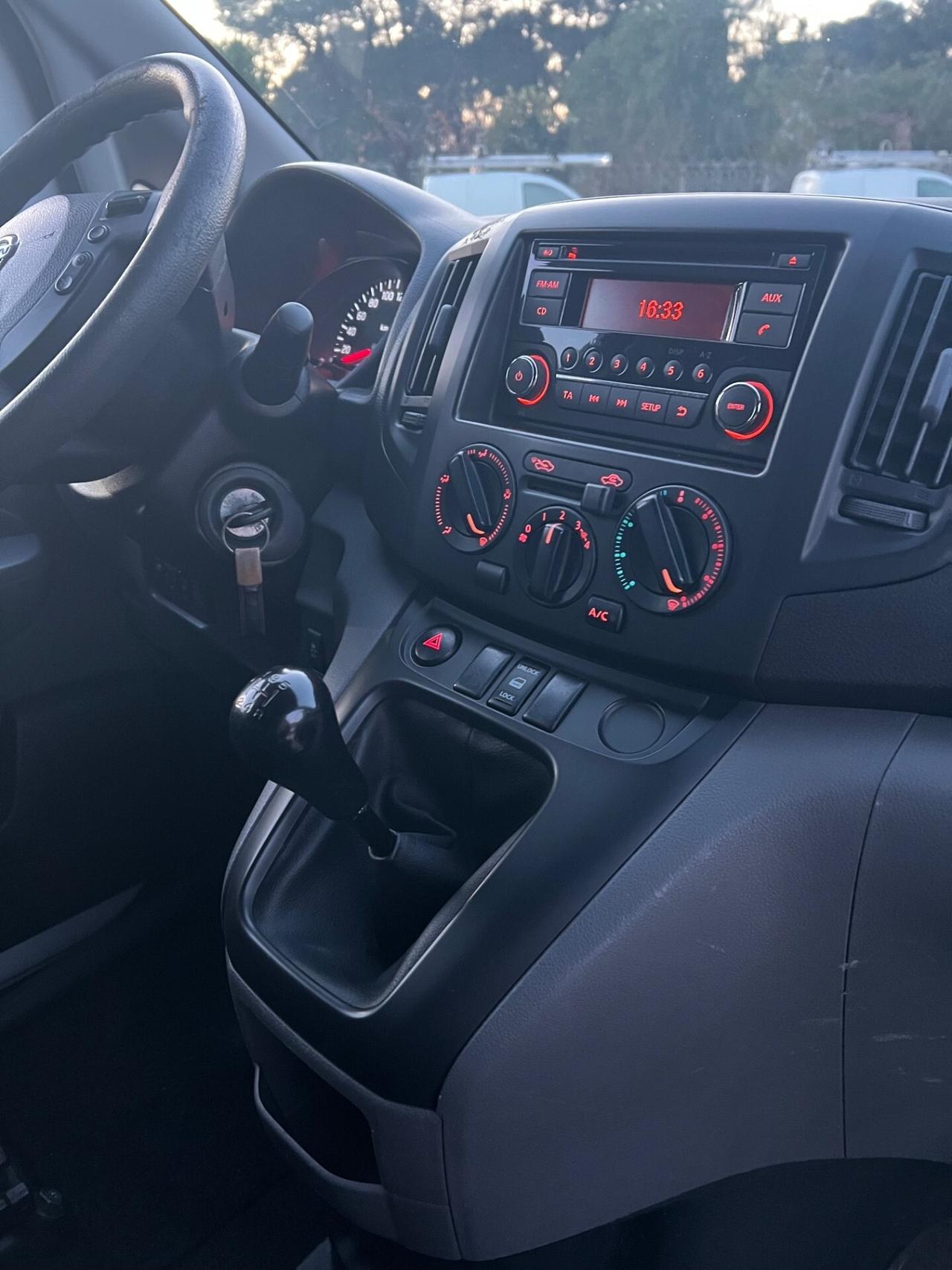 Nissan nv 200 1.5 diesel 2017 doppia porta lateral