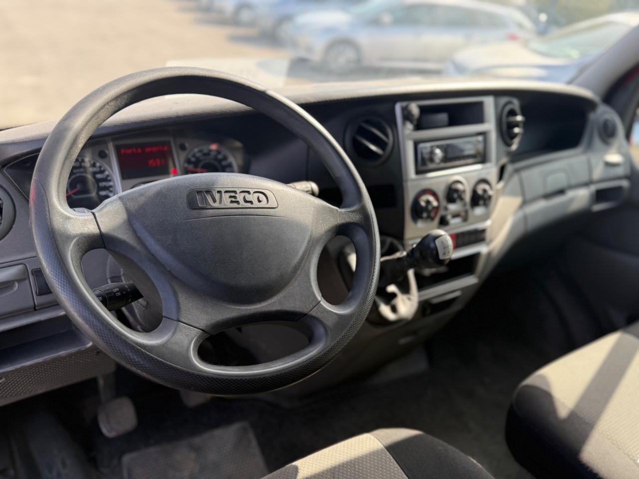 Iveco Daily 35S11 Furgone