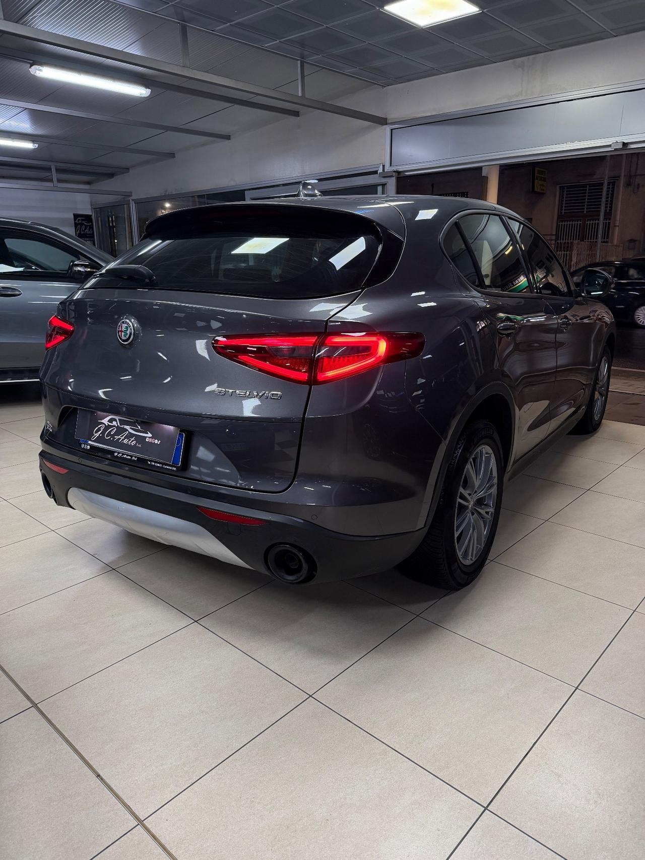 Alfa Romeo Stelvio 2.2 Turbodiesel 160 CV AT8 RWD Sprint 2022