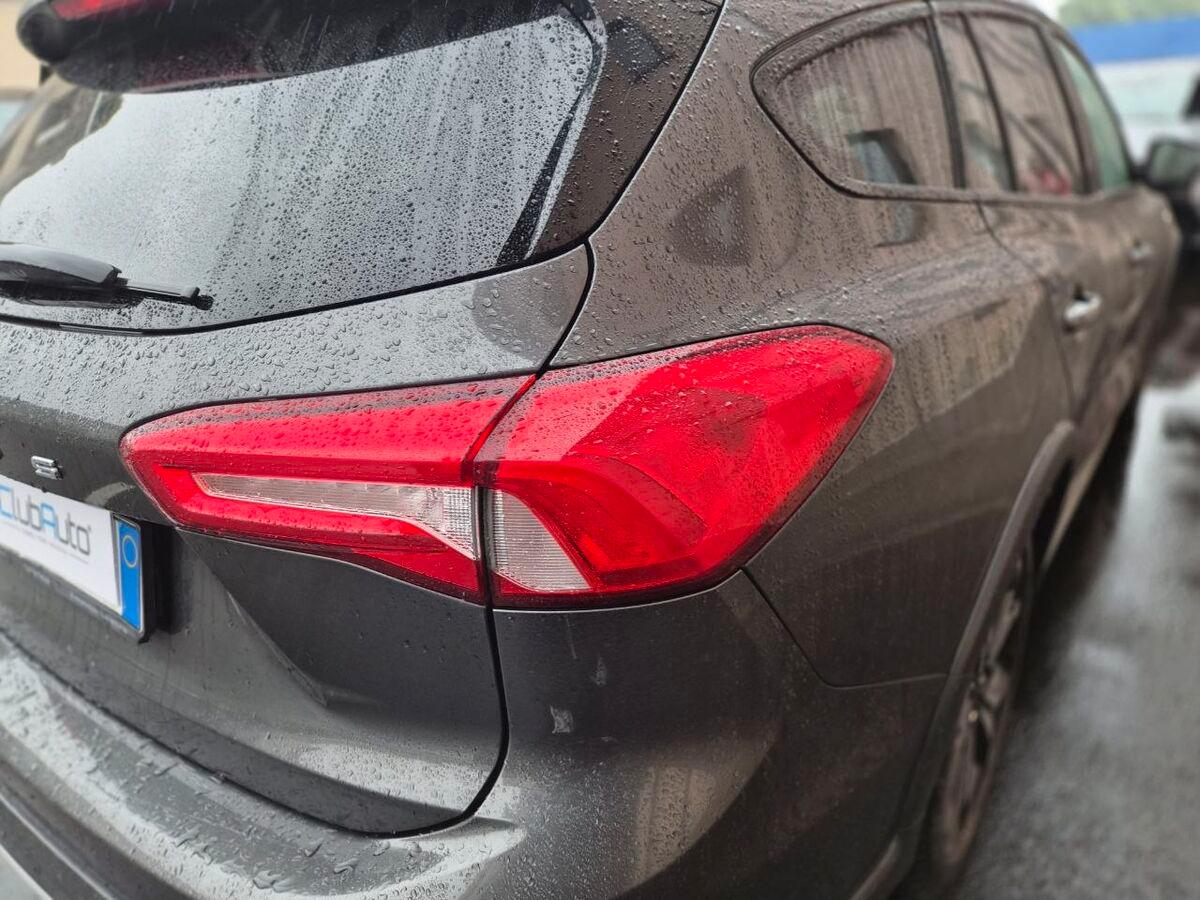 Ford Focus 1.0 ecoboost Vignale Co-pilot 125cv auto