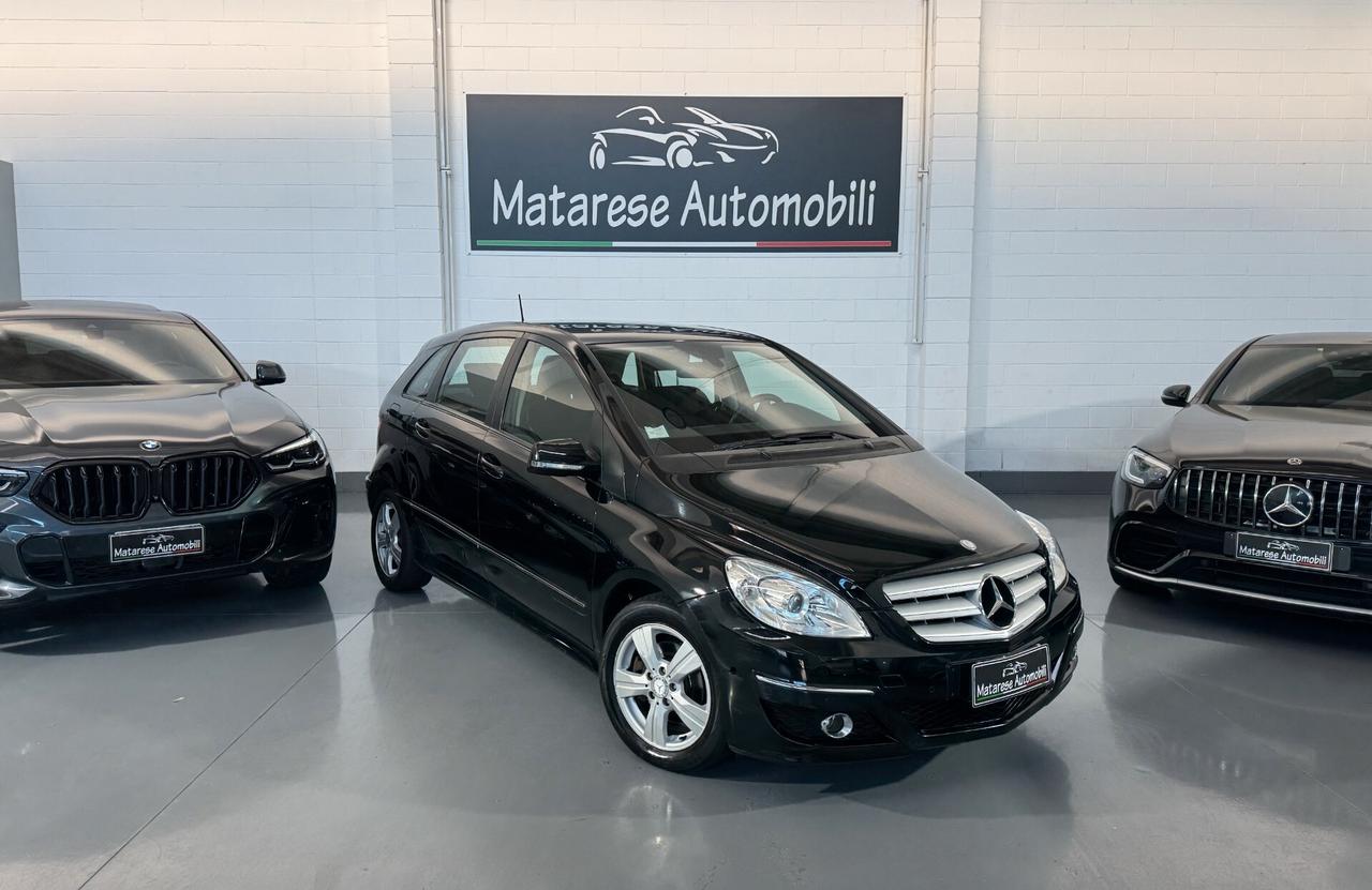 Mercedes-Benz B 180 CDI Sport 2.0cc 109cv AUTO Clima+Navi+SediliRiscaldati OK Neopatentati