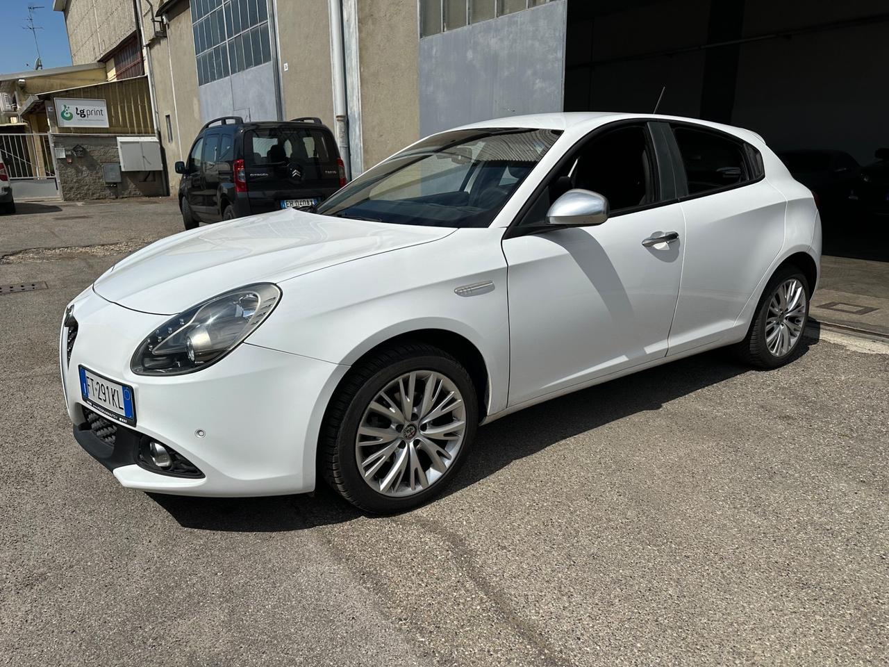 Alfa Romeo Giulietta 1.4 Turbo GPL NEOPATENTATI