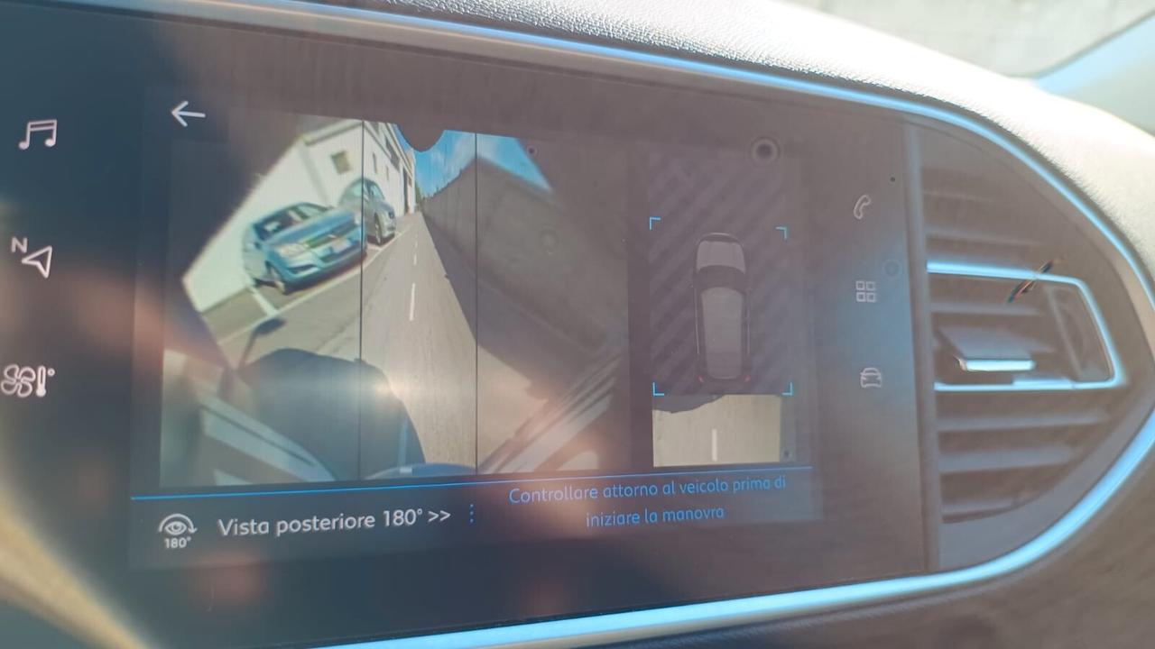 Peugeot 308 PureTech Turbo 130 S&S EAT8 Tech Edition