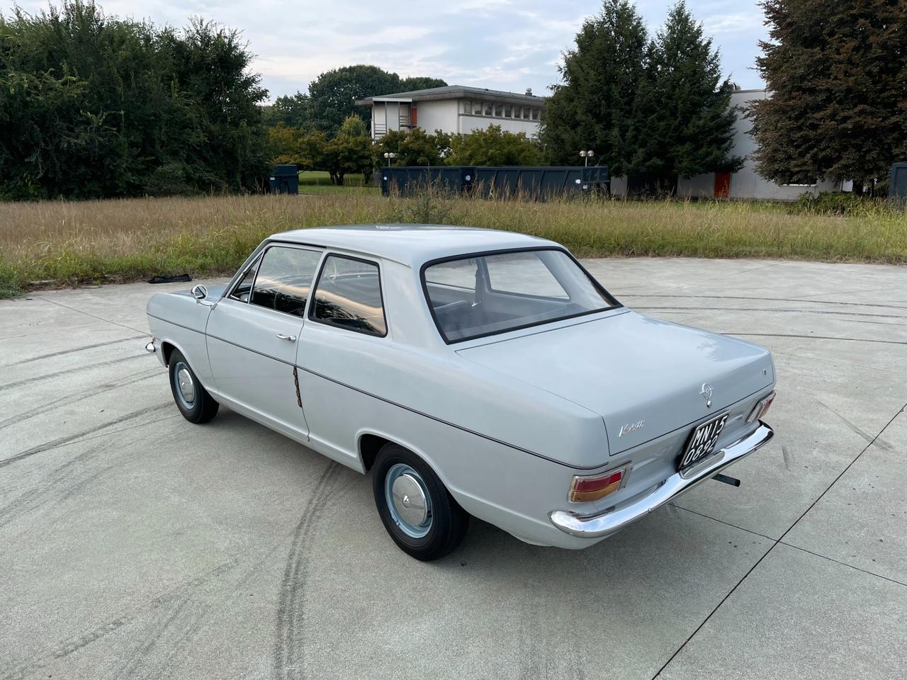 OPEL KADETT SE 2 PORTE (Macchina d'epoca)