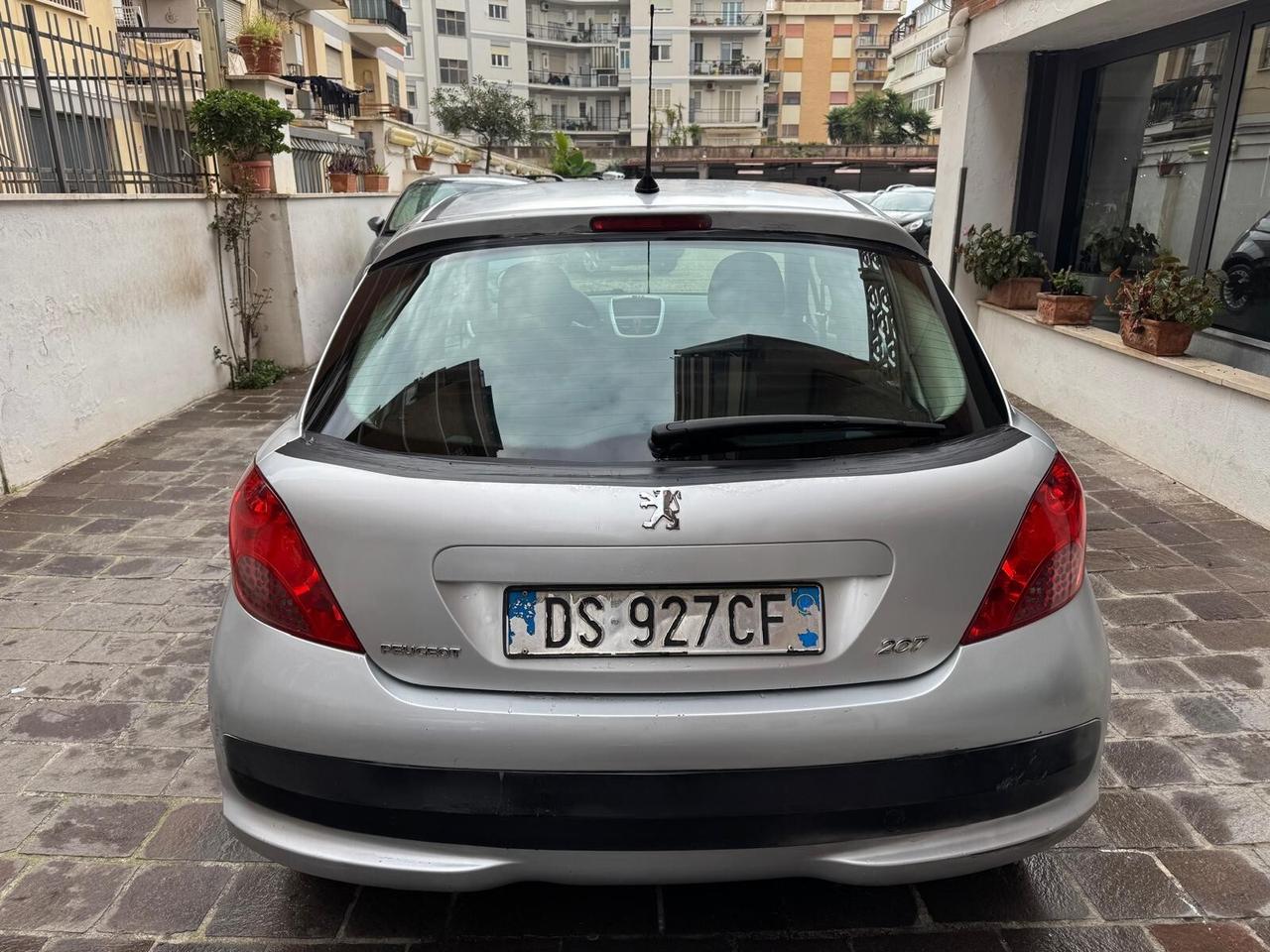 PEUGEOT 207 1.4 8V 75CV 5p. Energie