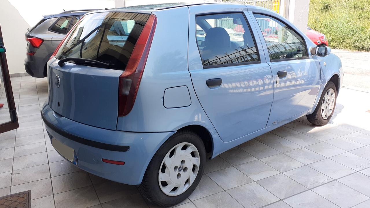 Fiat Punto 1.2 benzina 5 porte CLIMA Neopatentati