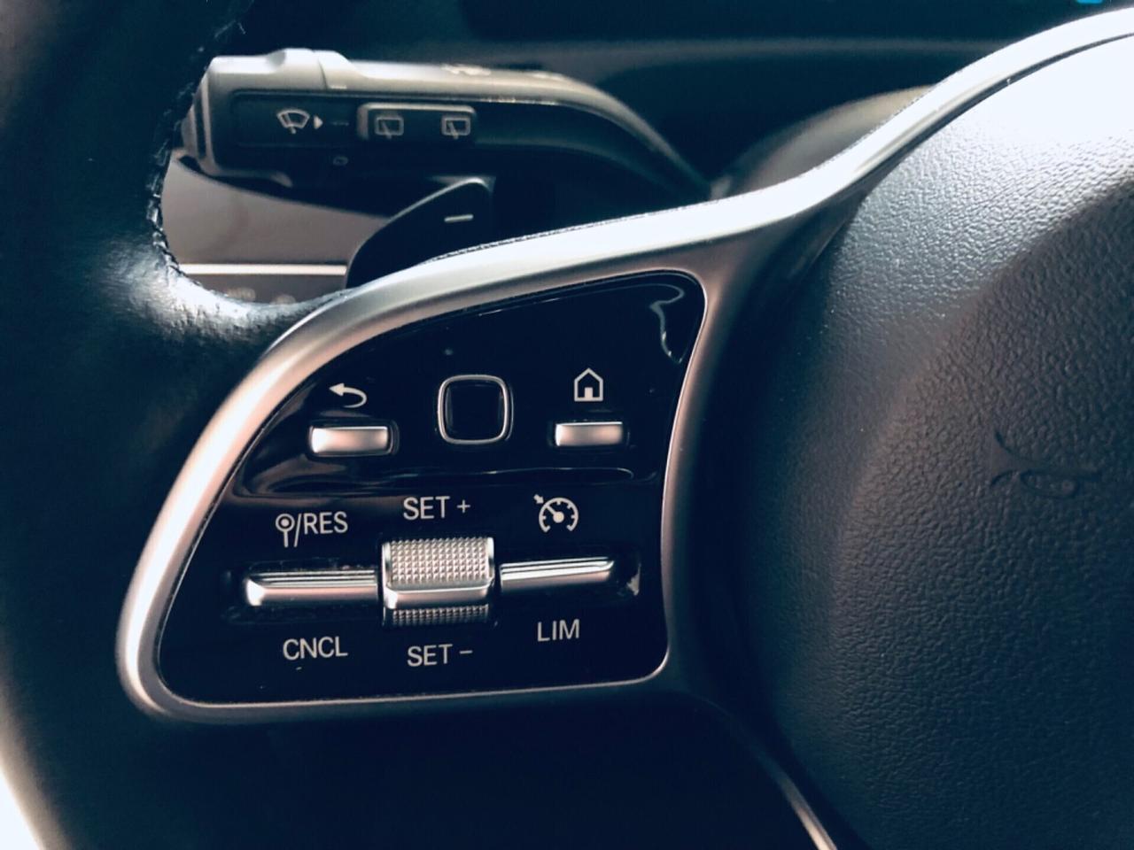 Mercedes-benz CLA 2.0 180 d Automatic Shooting BRA